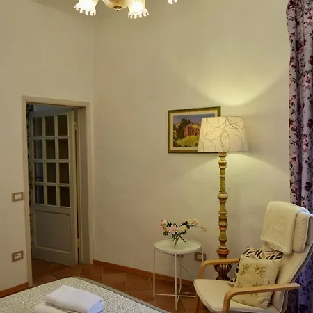 Casa Adriana * Volterra